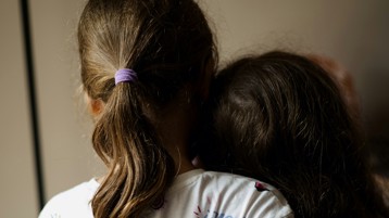 Elisabetta è malata. Aiutiamo la sua famiglia